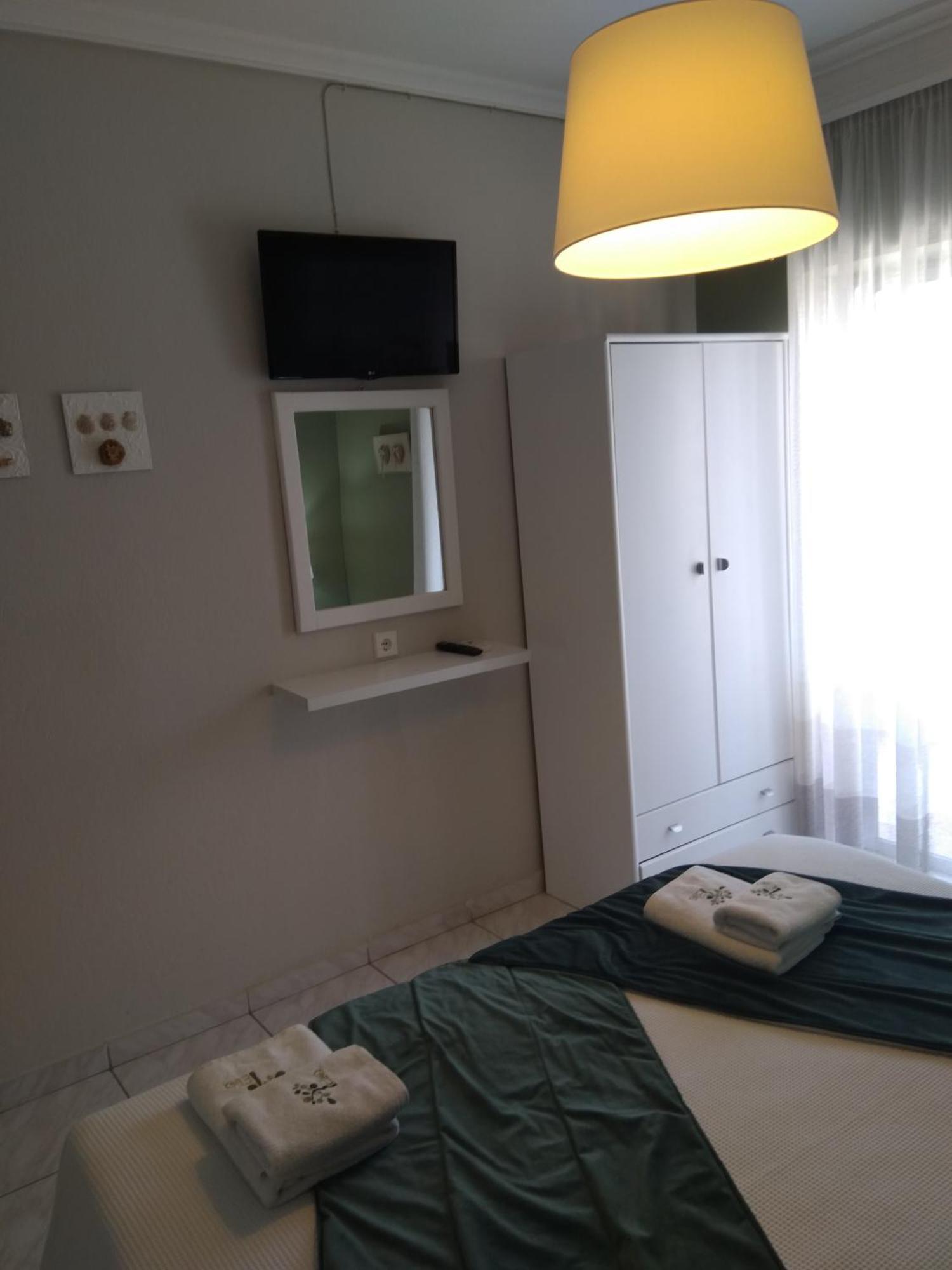 Dionisos Elia Lejlighedshotel Paralia Dionisiou Eksteriør billede
