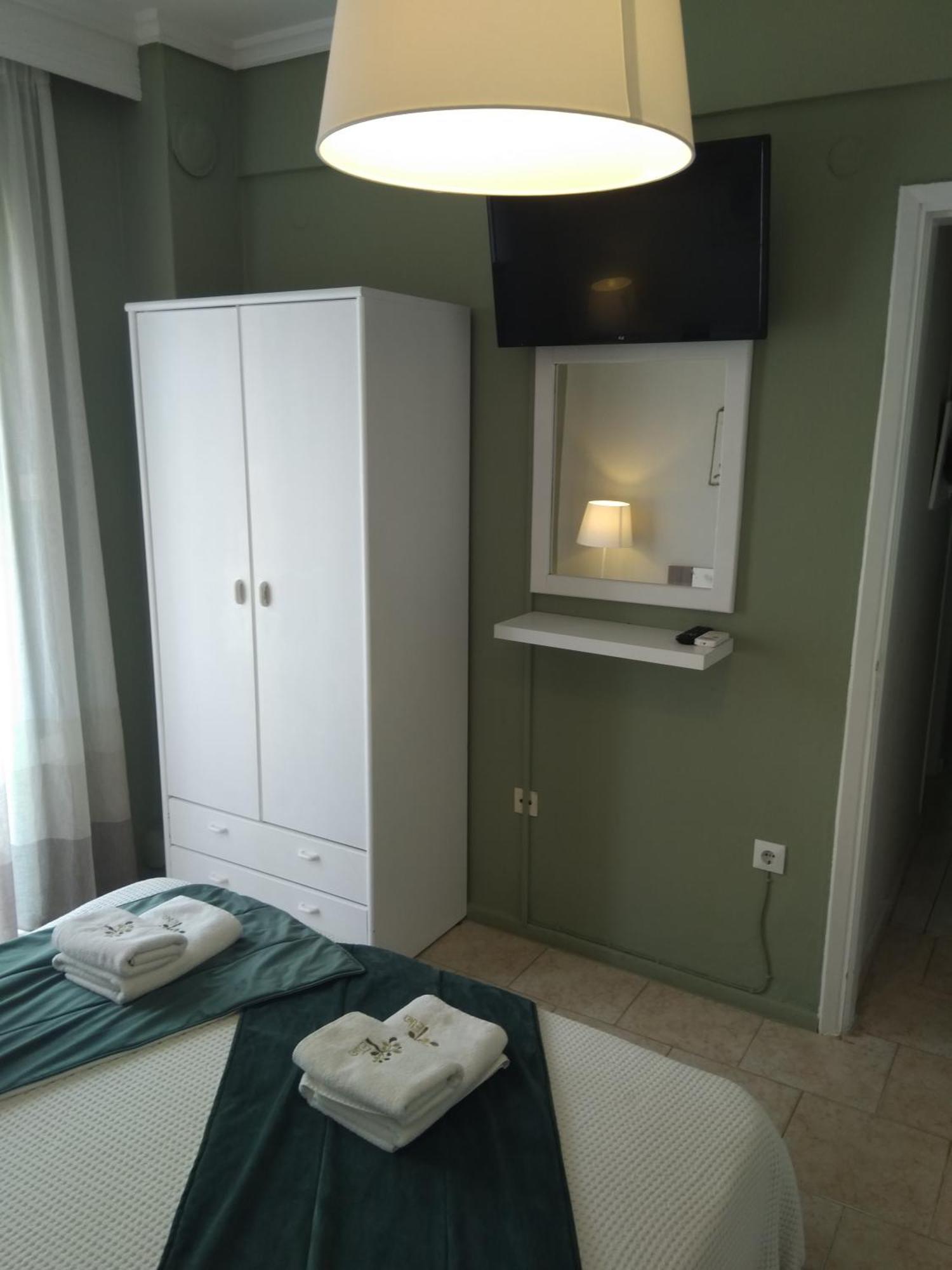Dionisos Elia Lejlighedshotel Paralia Dionisiou Eksteriør billede