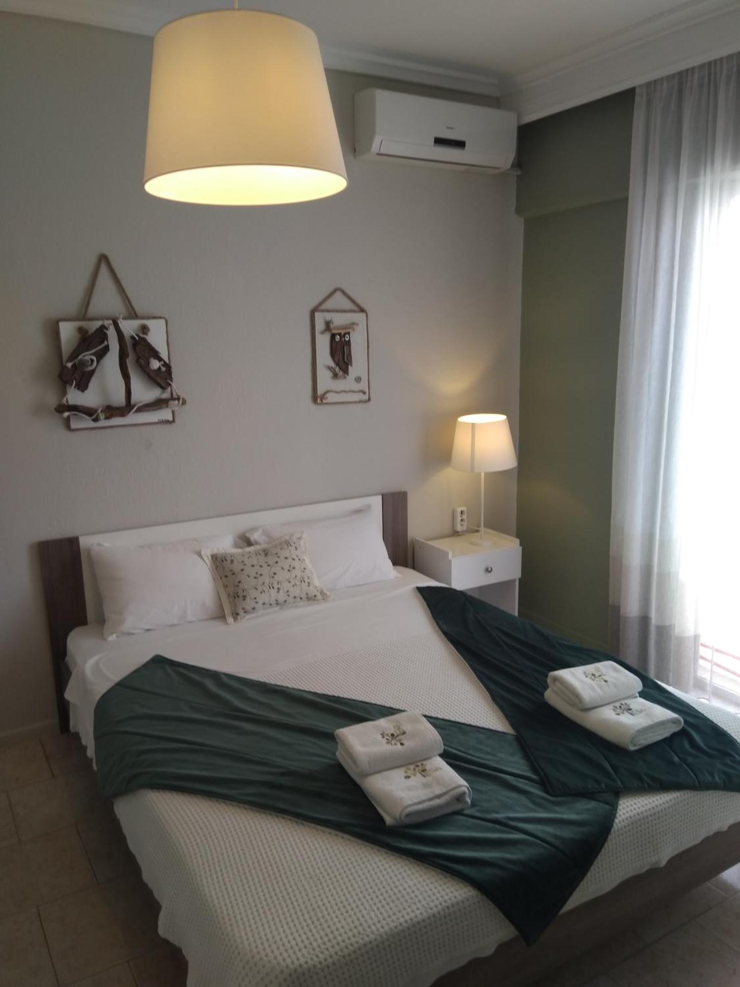 Dionisos Elia Lejlighedshotel Paralia Dionisiou Eksteriør billede