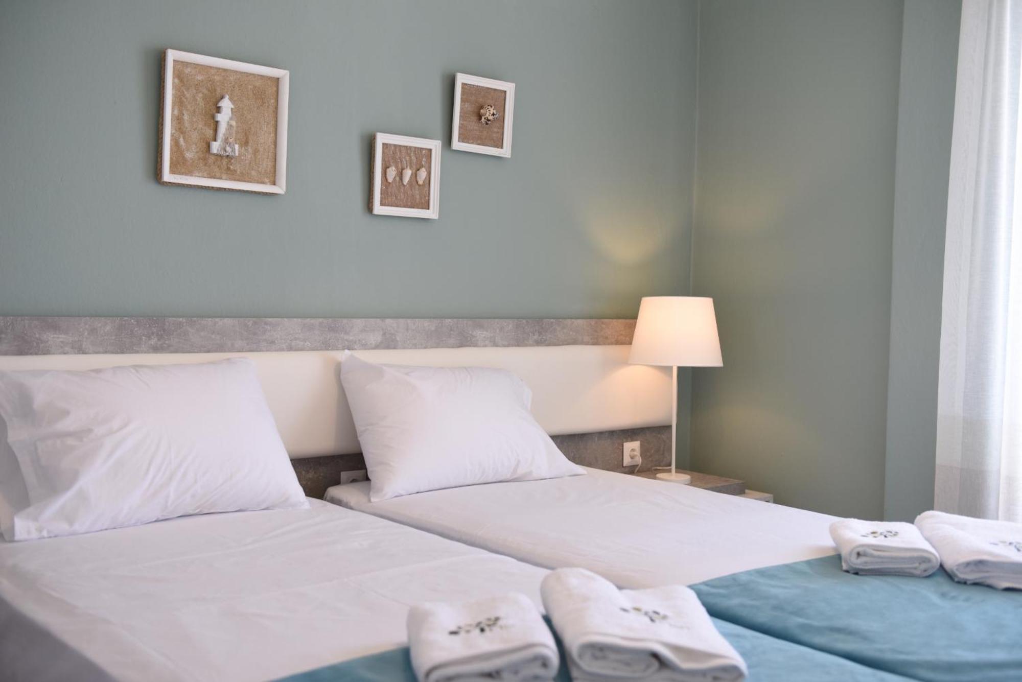 Dionisos Elia Lejlighedshotel Paralia Dionisiou Eksteriør billede